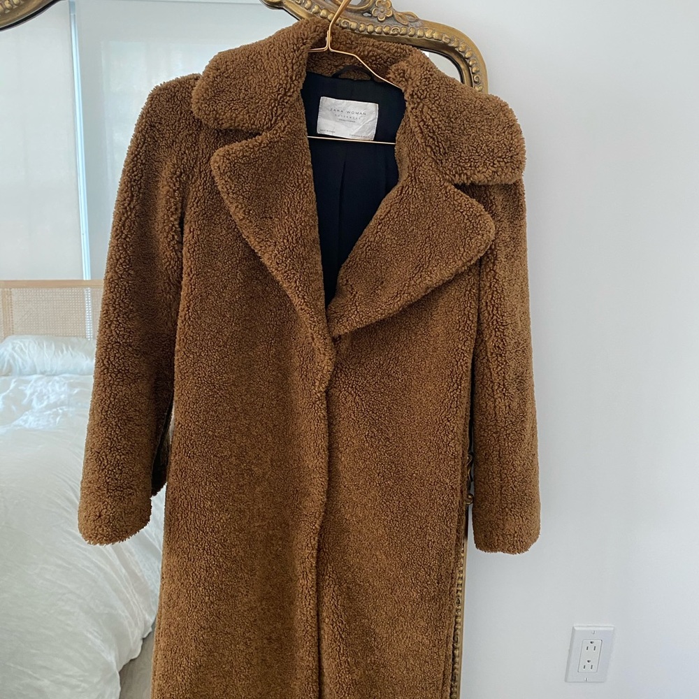 Brown Zara fuzzy teddy coat